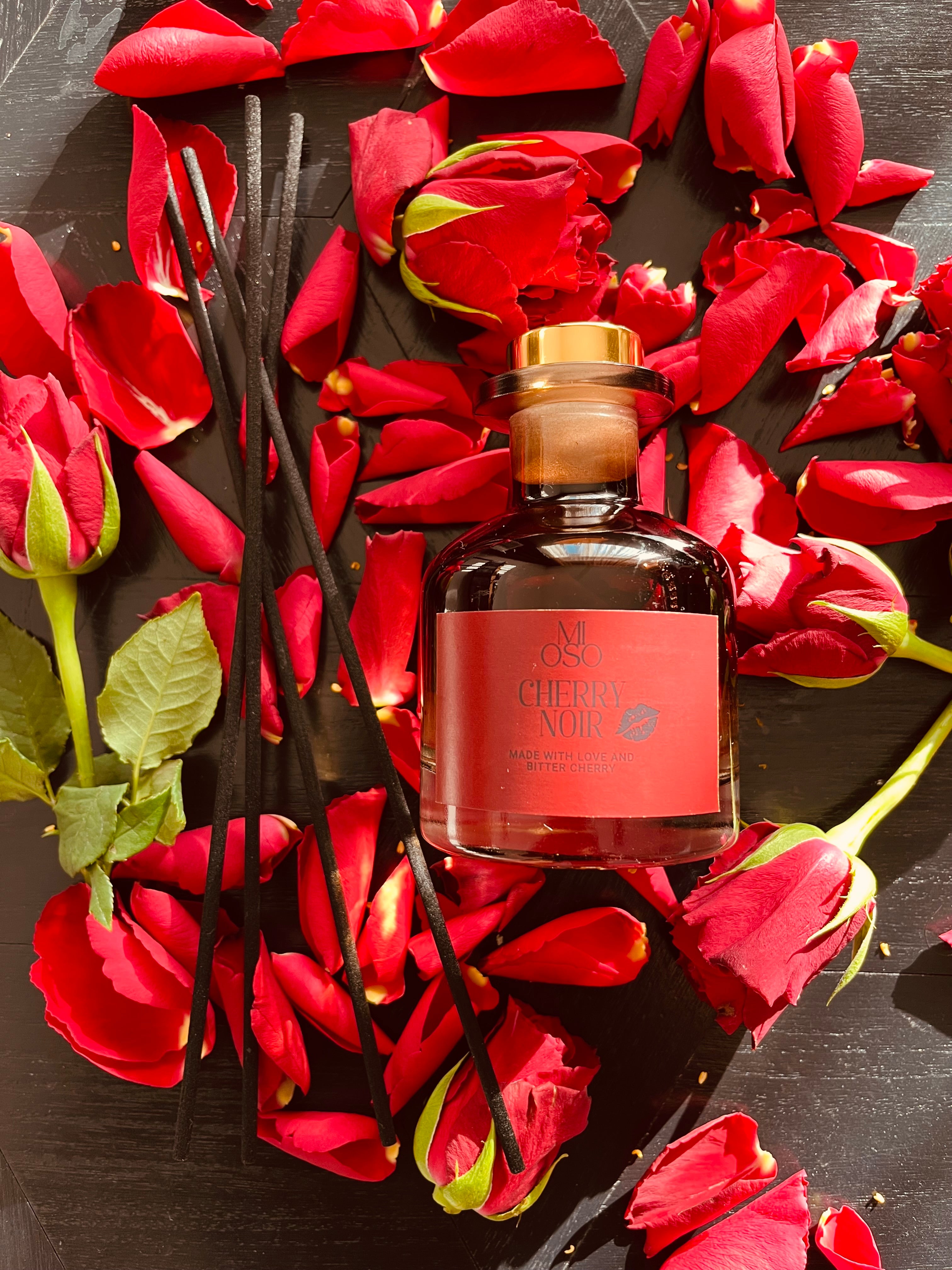 Cherry Noir Diffuser 140 ml